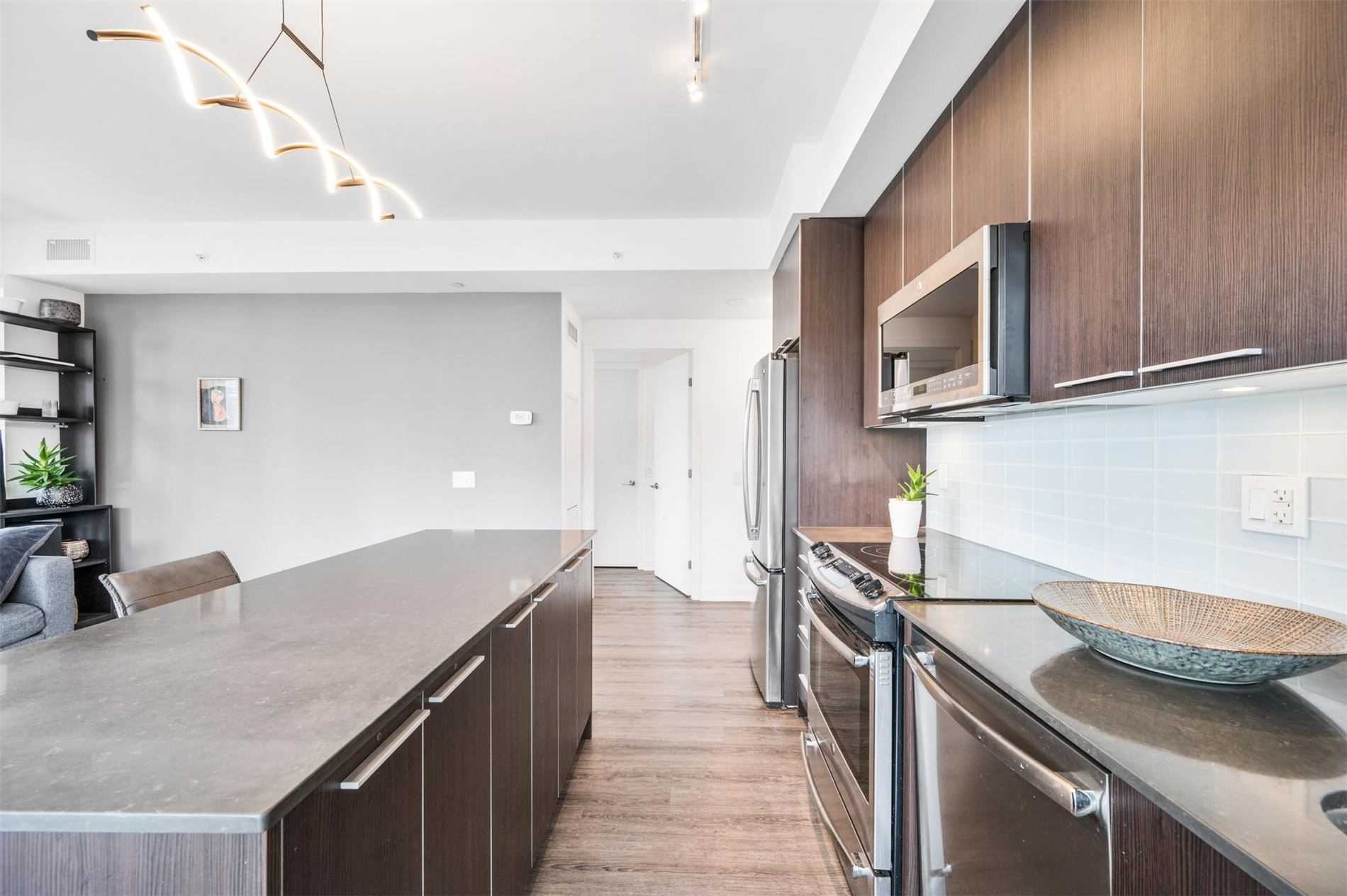 10 Park Lawn Rd, #427
