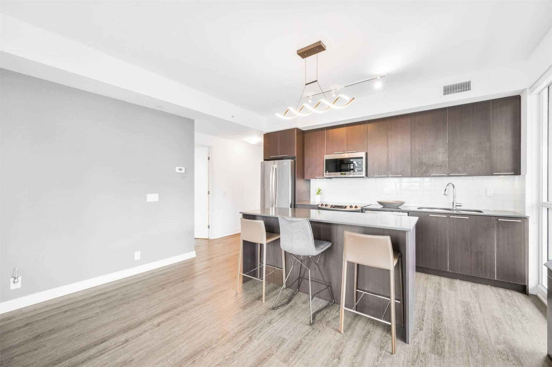 10 Park Lawn Rd, #427