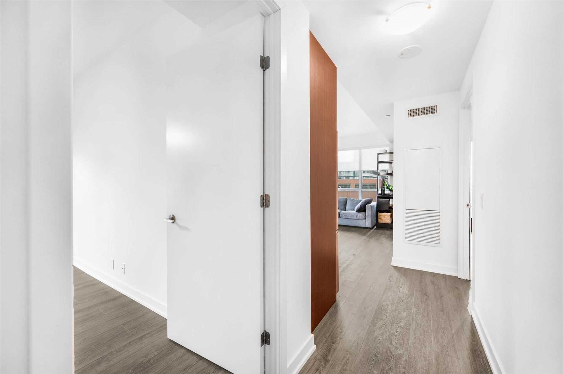 10 Park Lawn Rd, #427
