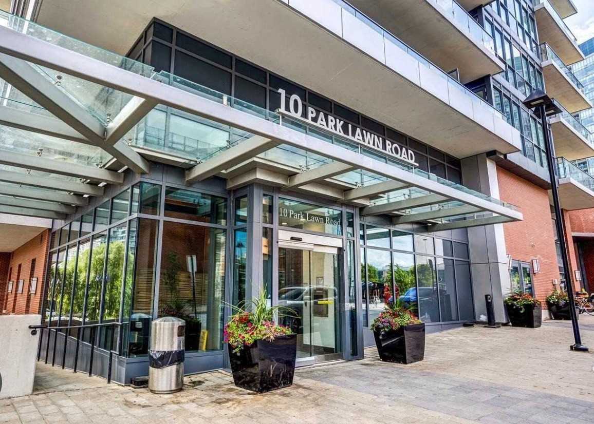 10 Park Lawn Rd, #427