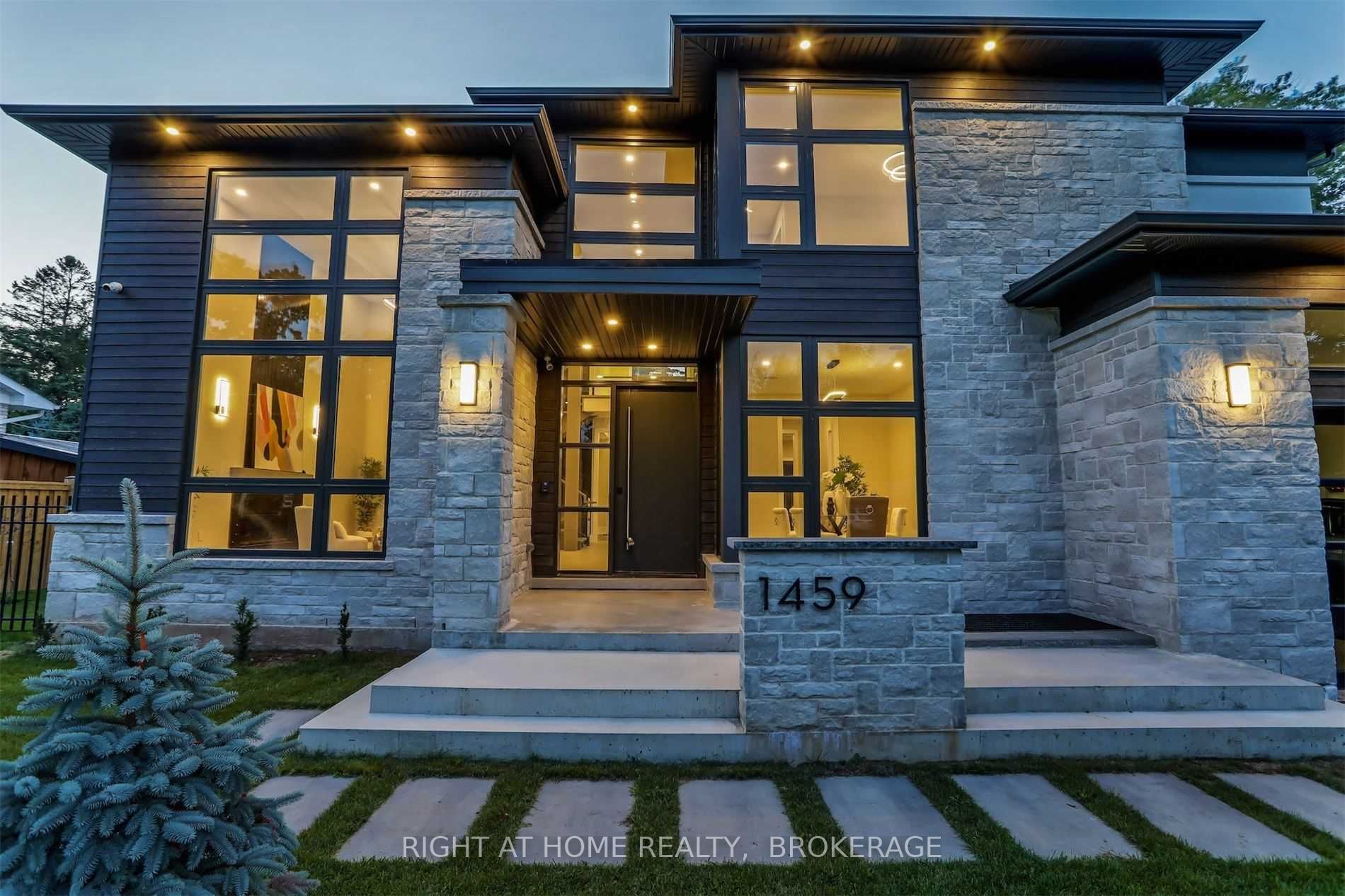 Listing W5927465 - Large Photo # 3