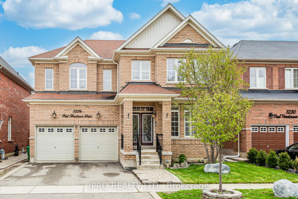 3226 Paul Henderson Dr, Mississauga
