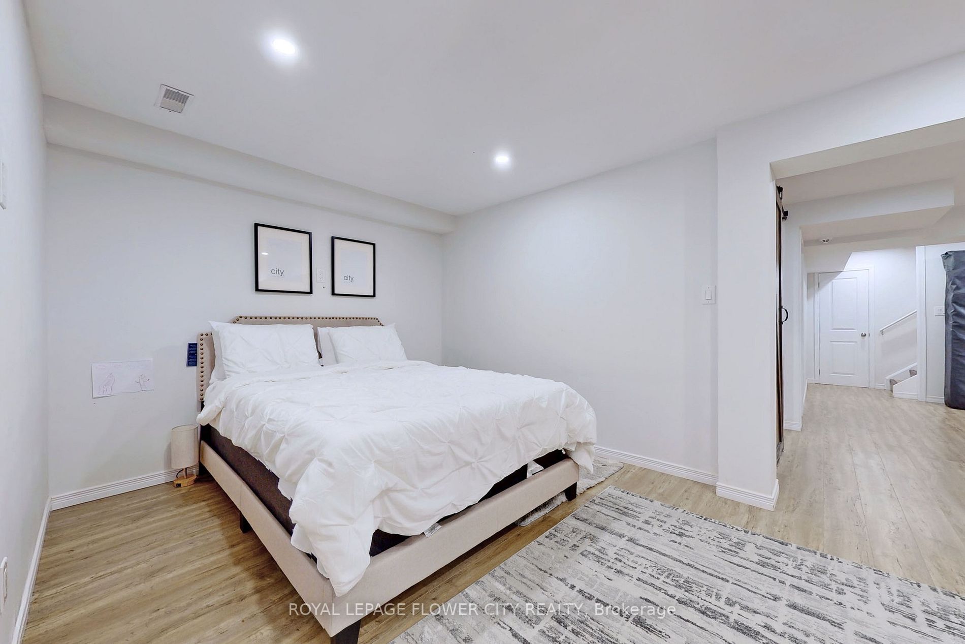 Listing W5928104 - Large Photo # 37