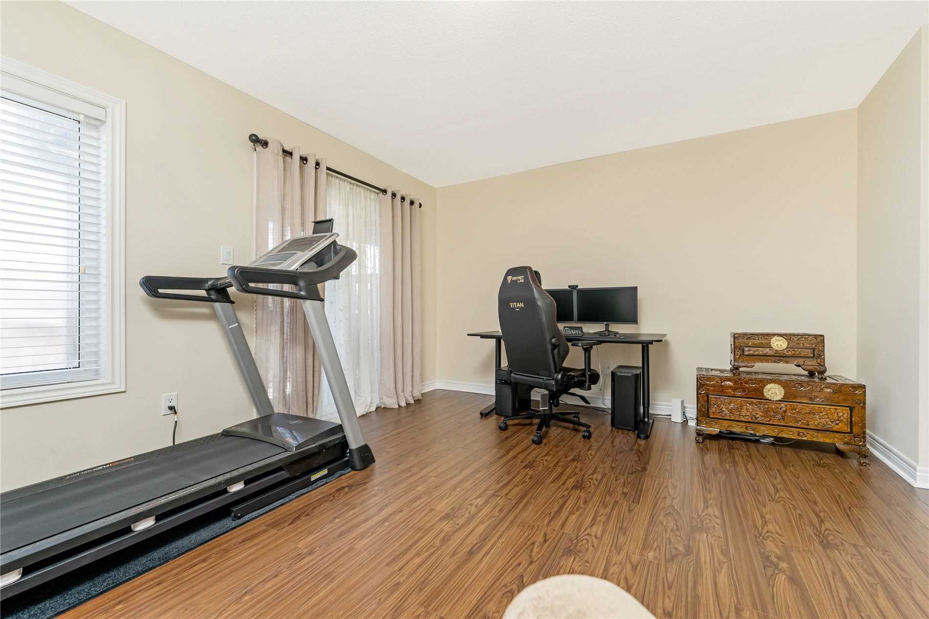 Listing W5928171 - Large Photo # 2