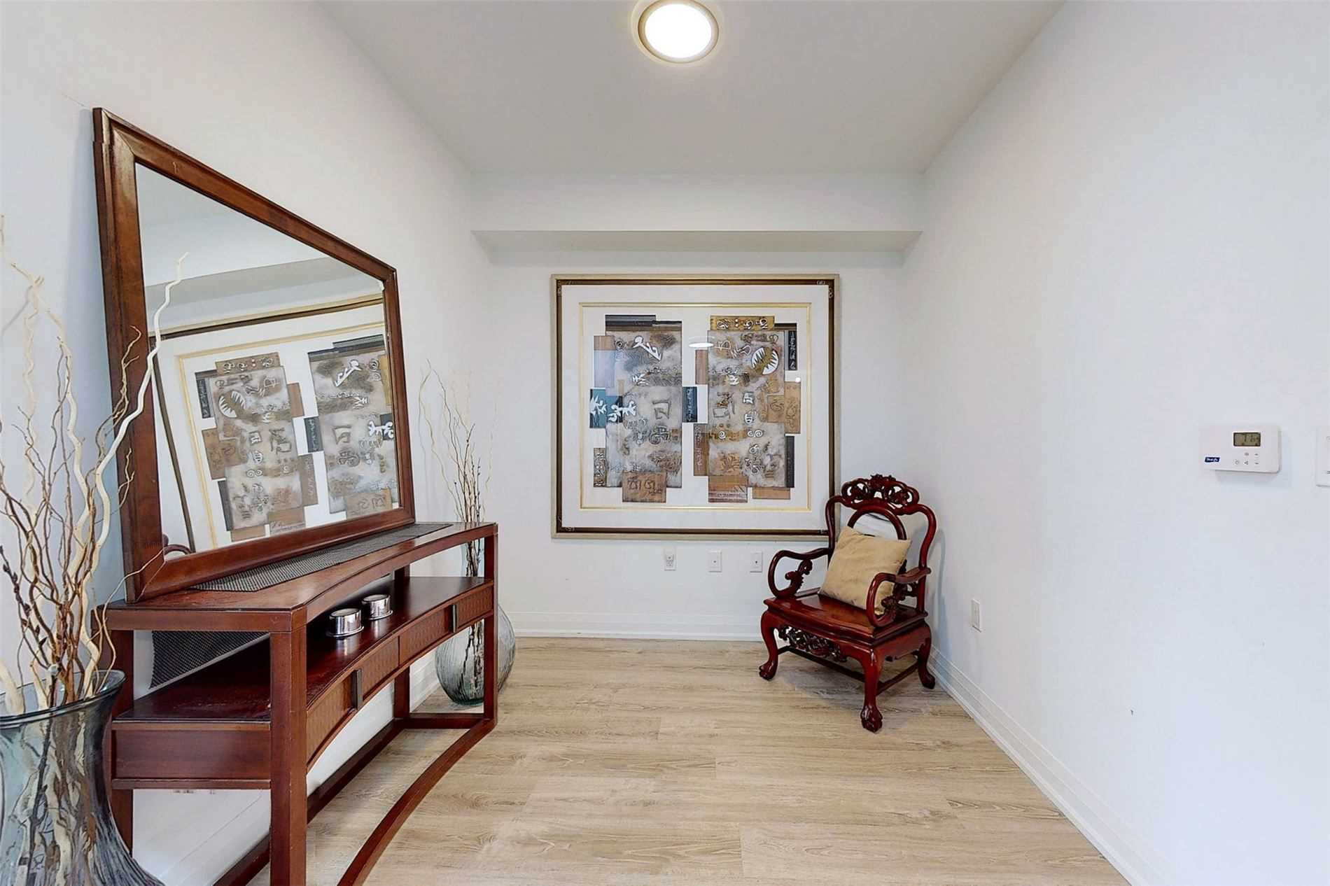 Listing W5928359 - Large Photo # 12