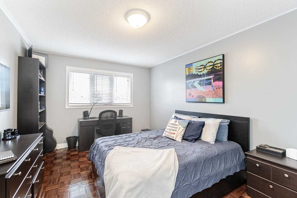 Listing W5928371 - Large Photo # 26