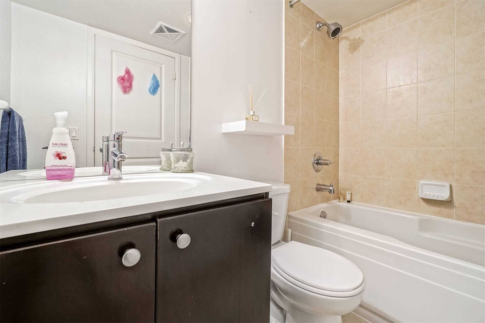 Listing W5928683 - Large Photo # 17