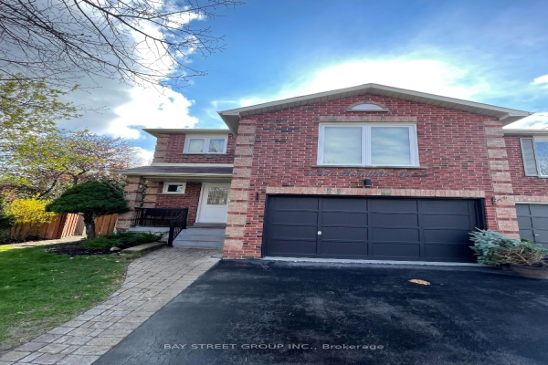 1147 Avondale Dr, Oakville
