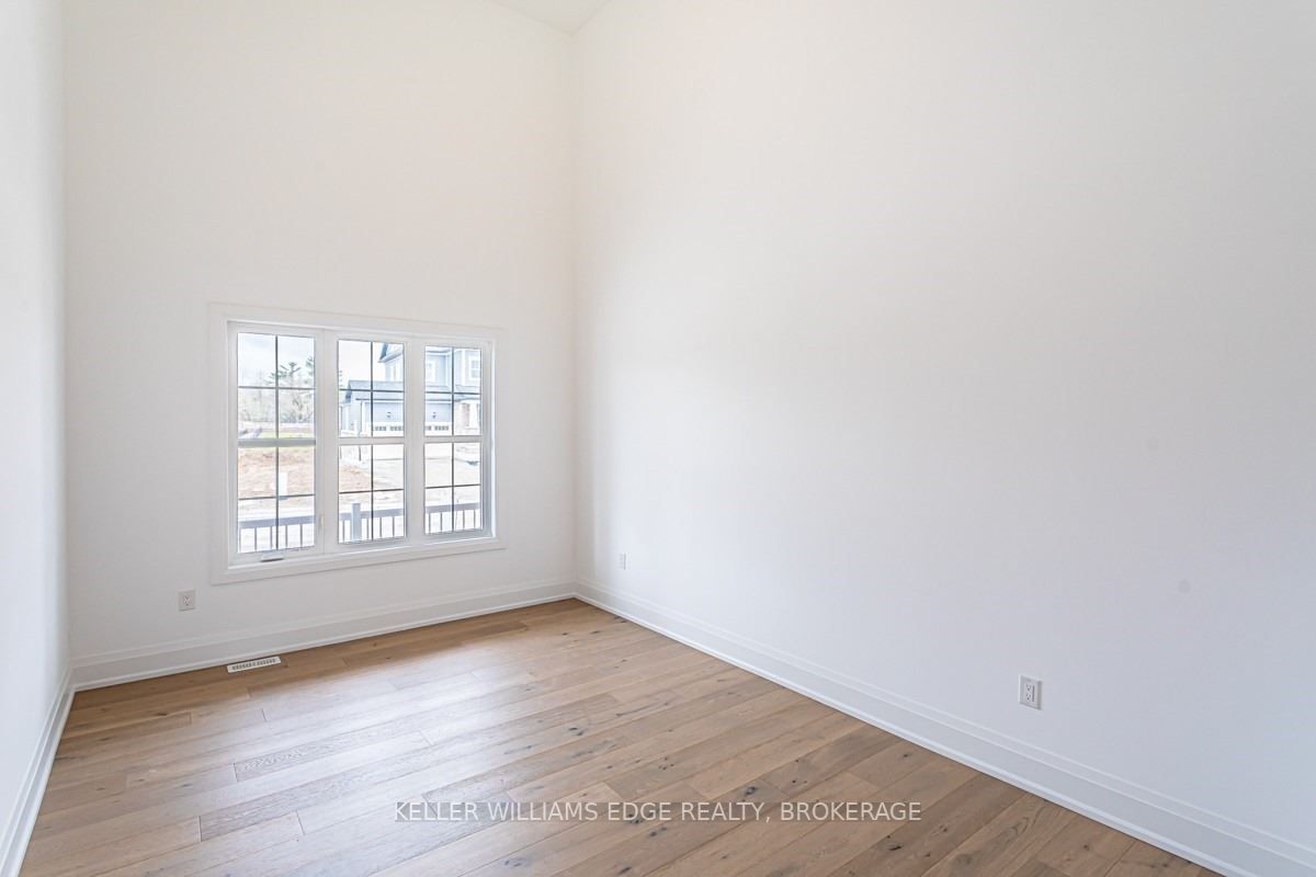 4 Jb Robson Crt