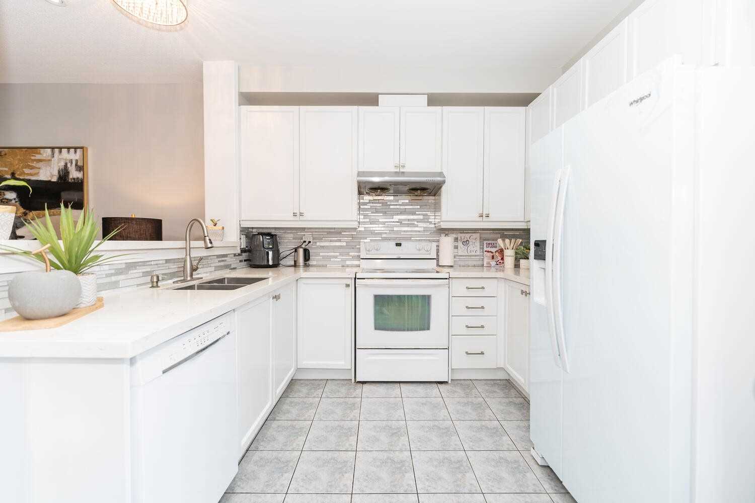 Listing W5929335 - Large Photo # 12