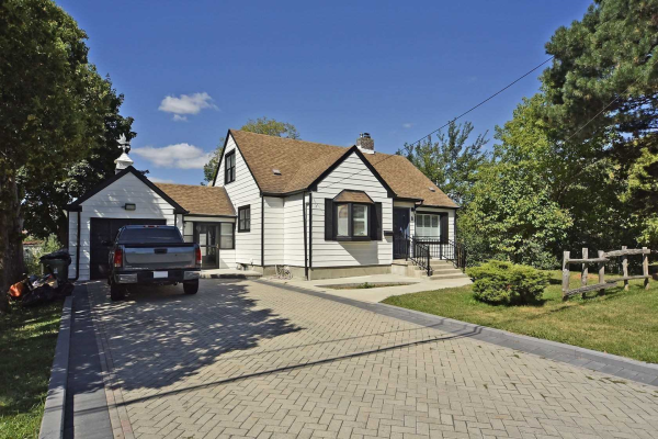 8 Wardlaw Cres, Toronto