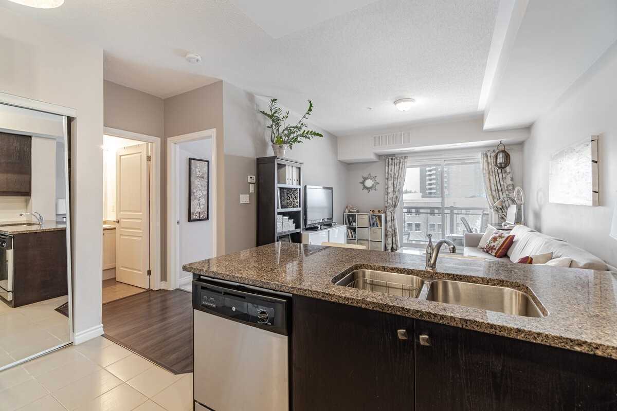 Listing W5930429 - Large Photo # 4