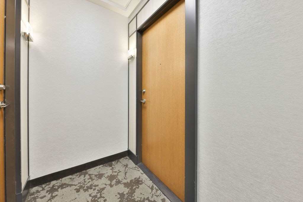 20 Shore Breeze Drive, #702