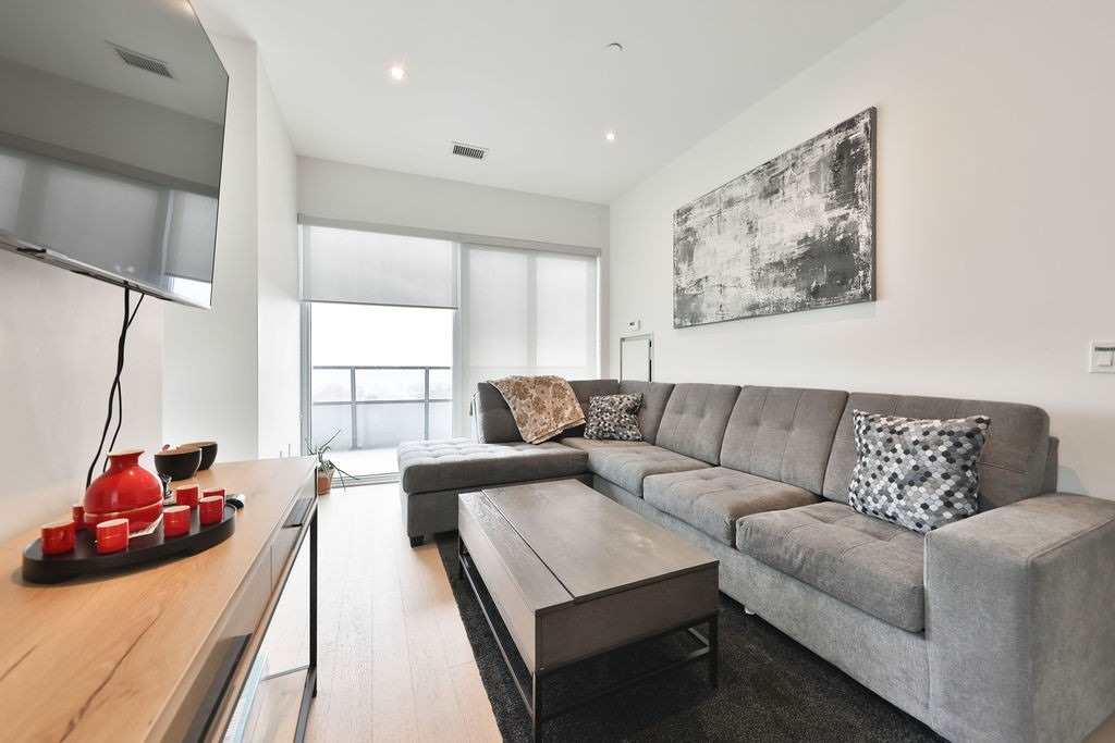20 Shore Breeze Drive, #702
