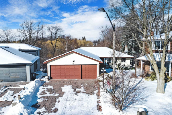 12 Sherin Crt