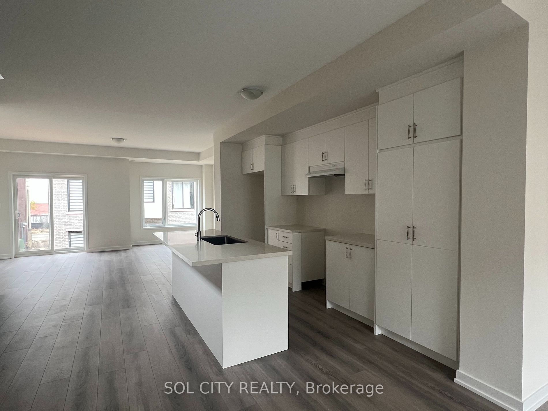 Listing W5931104 - Large Photo # 4