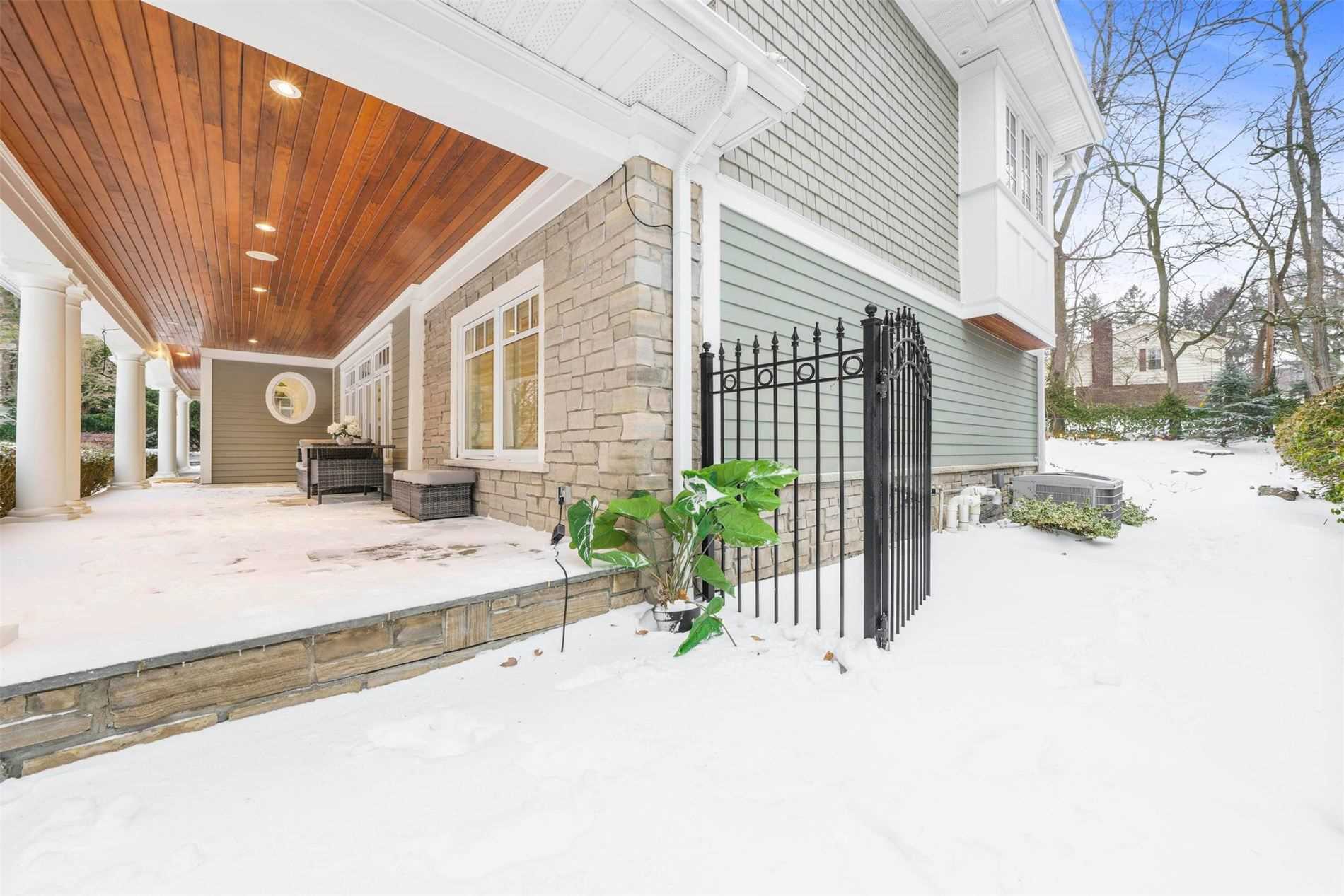 1267 Cambridge Dr