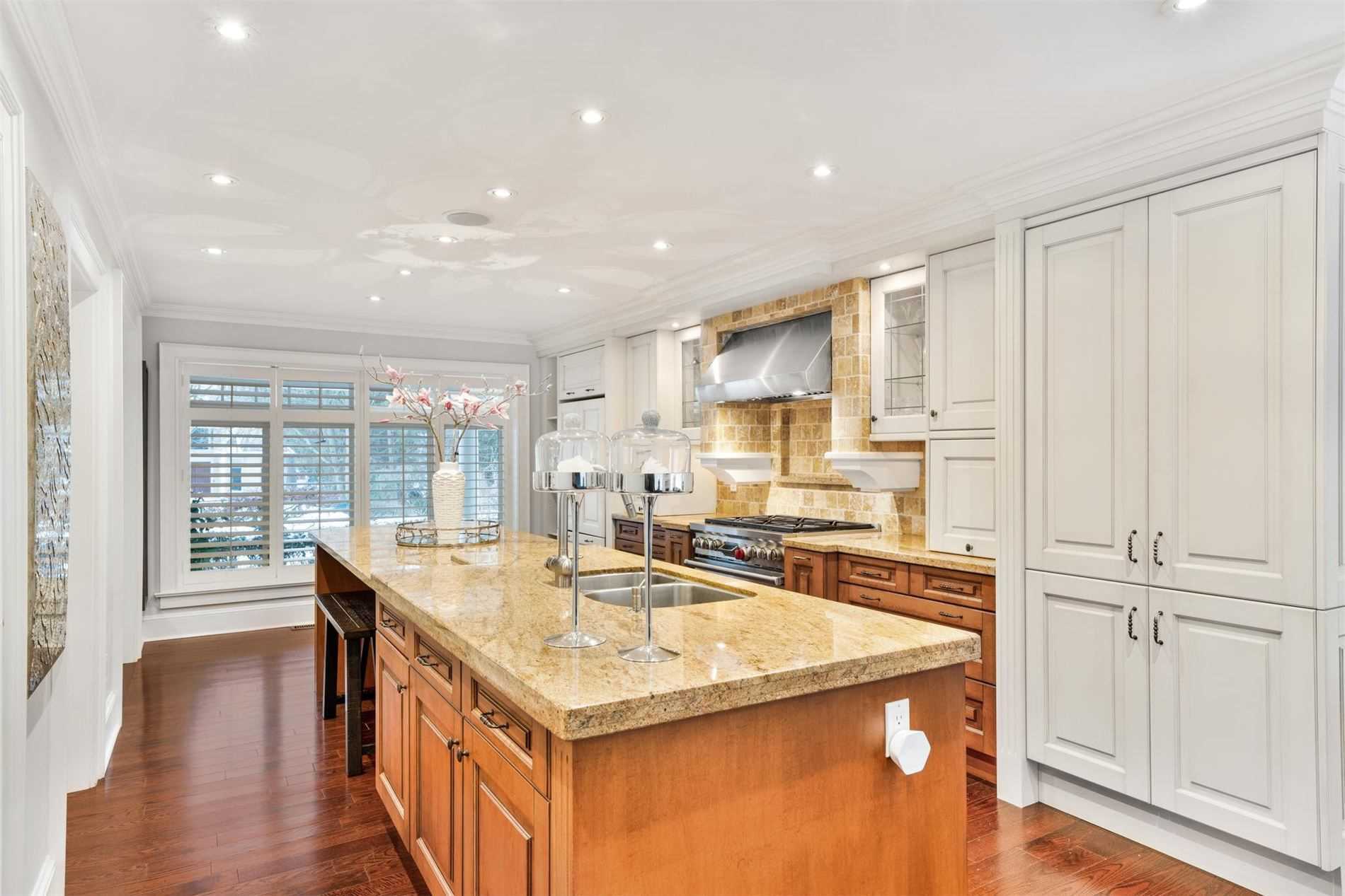 1267 Cambridge Dr