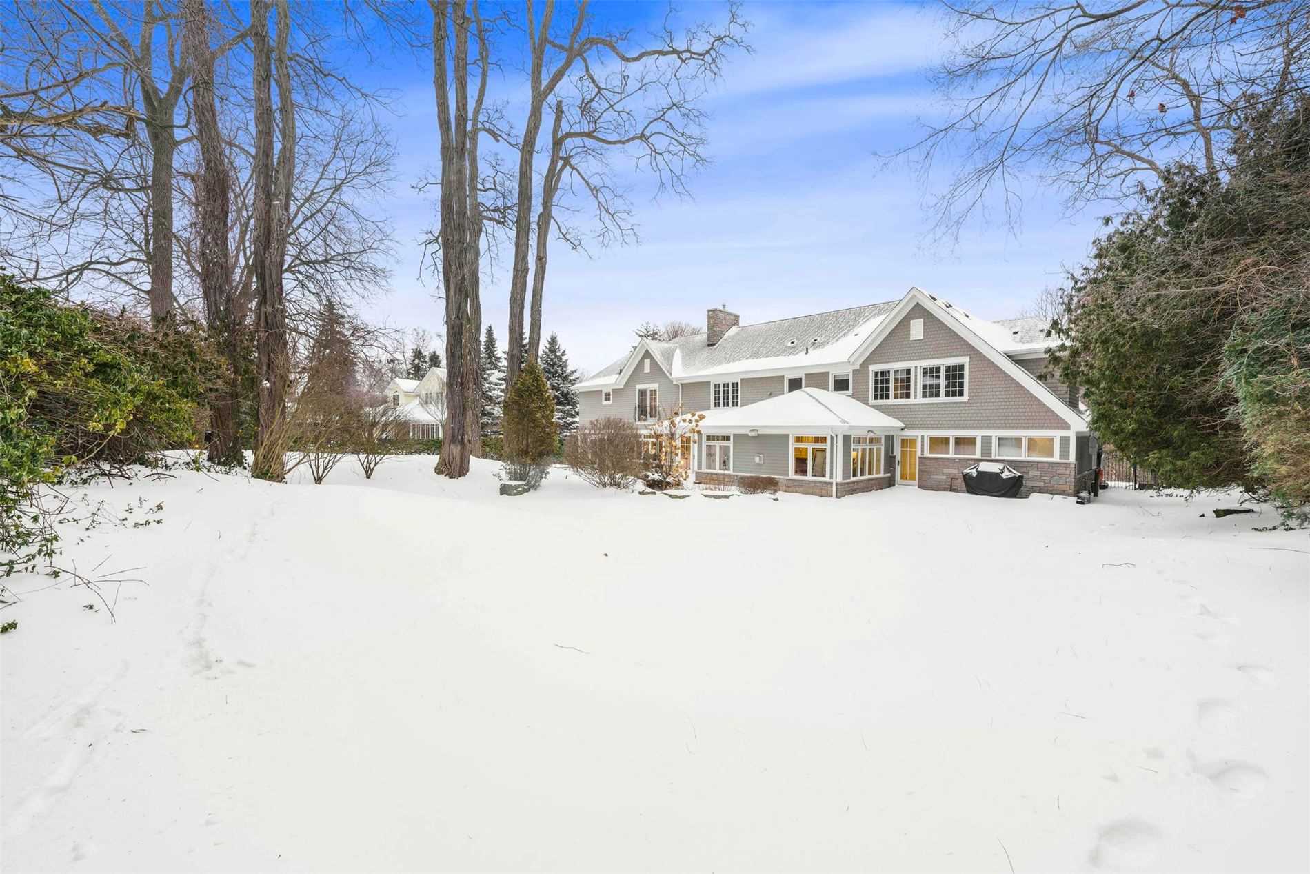 1267 Cambridge Dr
