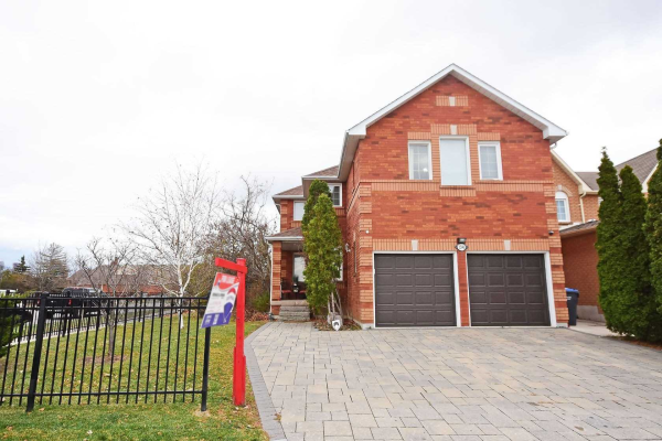 1246 Sherwood Mills Blvd, Mississauga