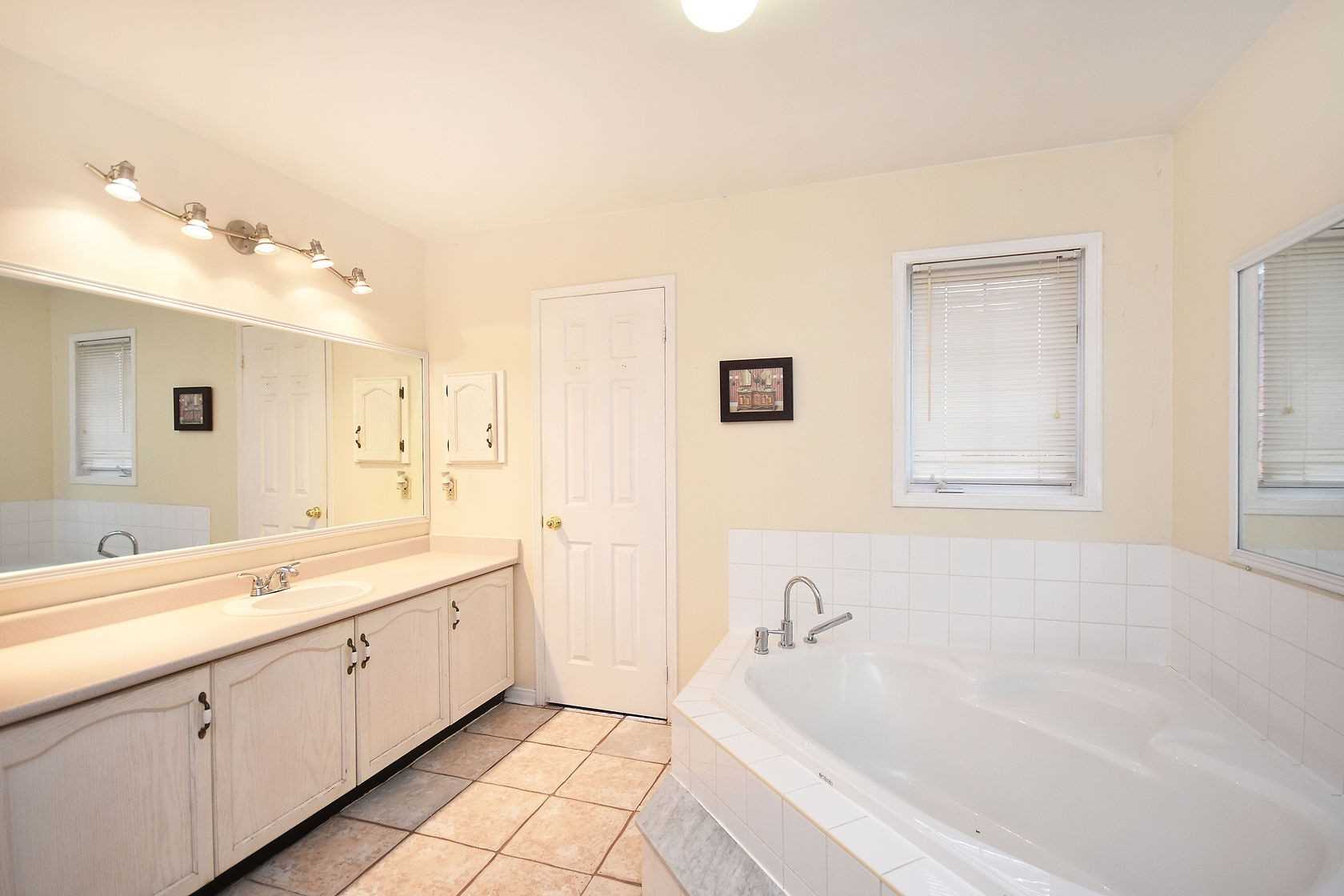 Listing W5931829 - Large Photo # 26
