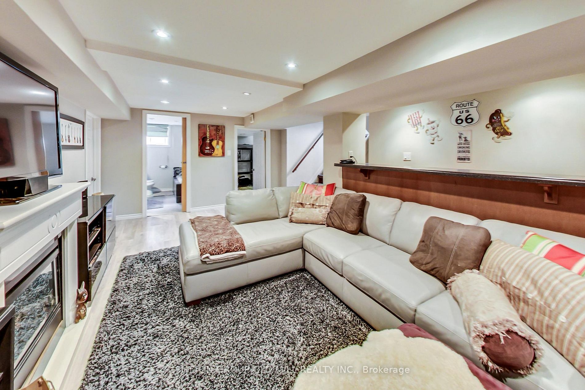 3 Westglen Cres