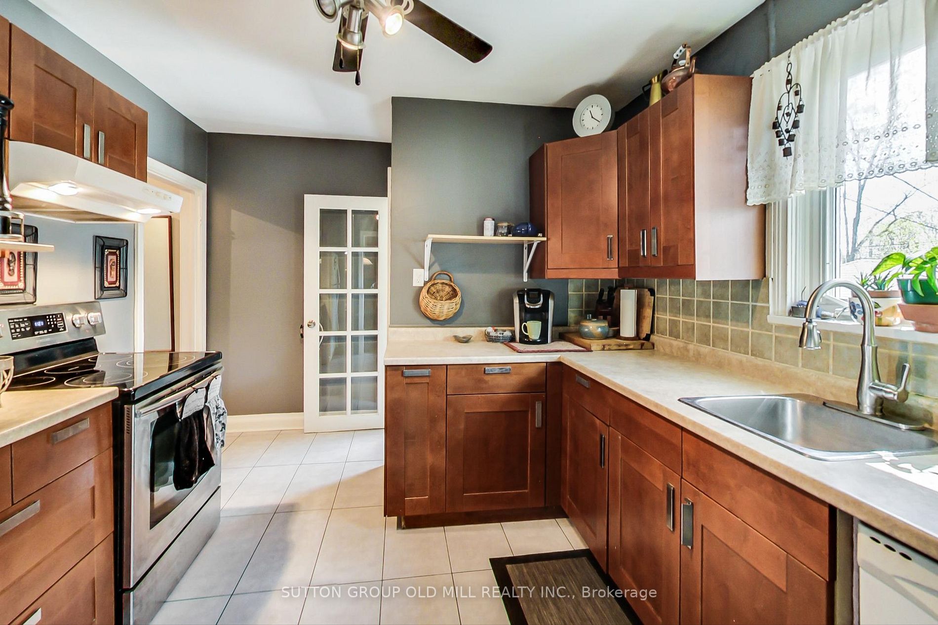 3 Westglen Cres