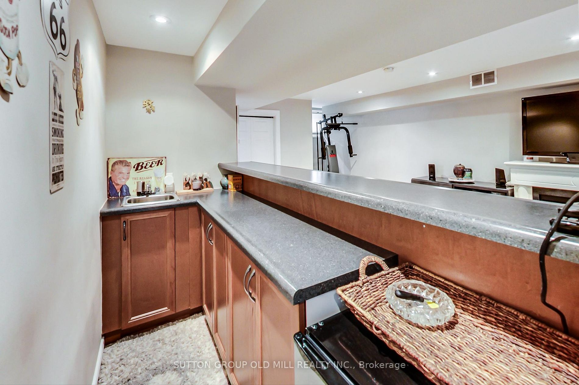 3 Westglen Cres