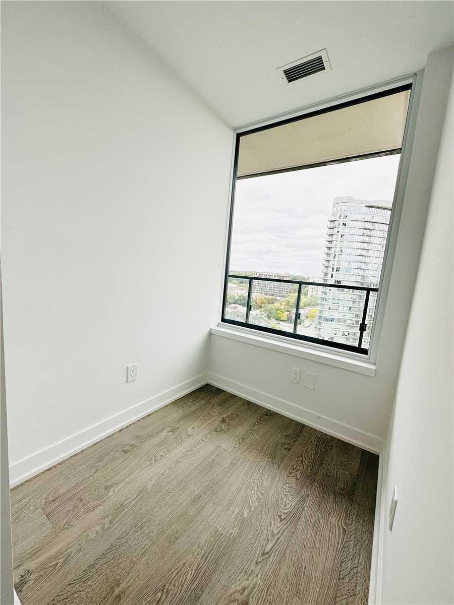 Listing W5932039 - Large Photo # 12