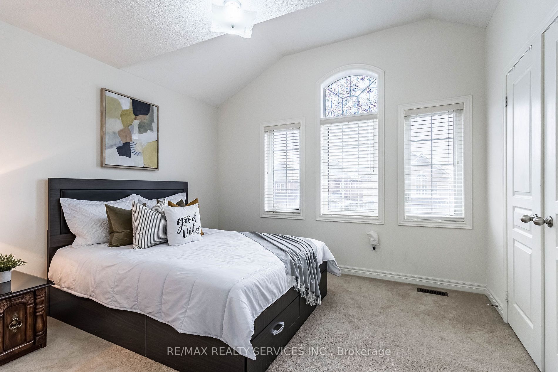 9 Yellow Sorrel Rd