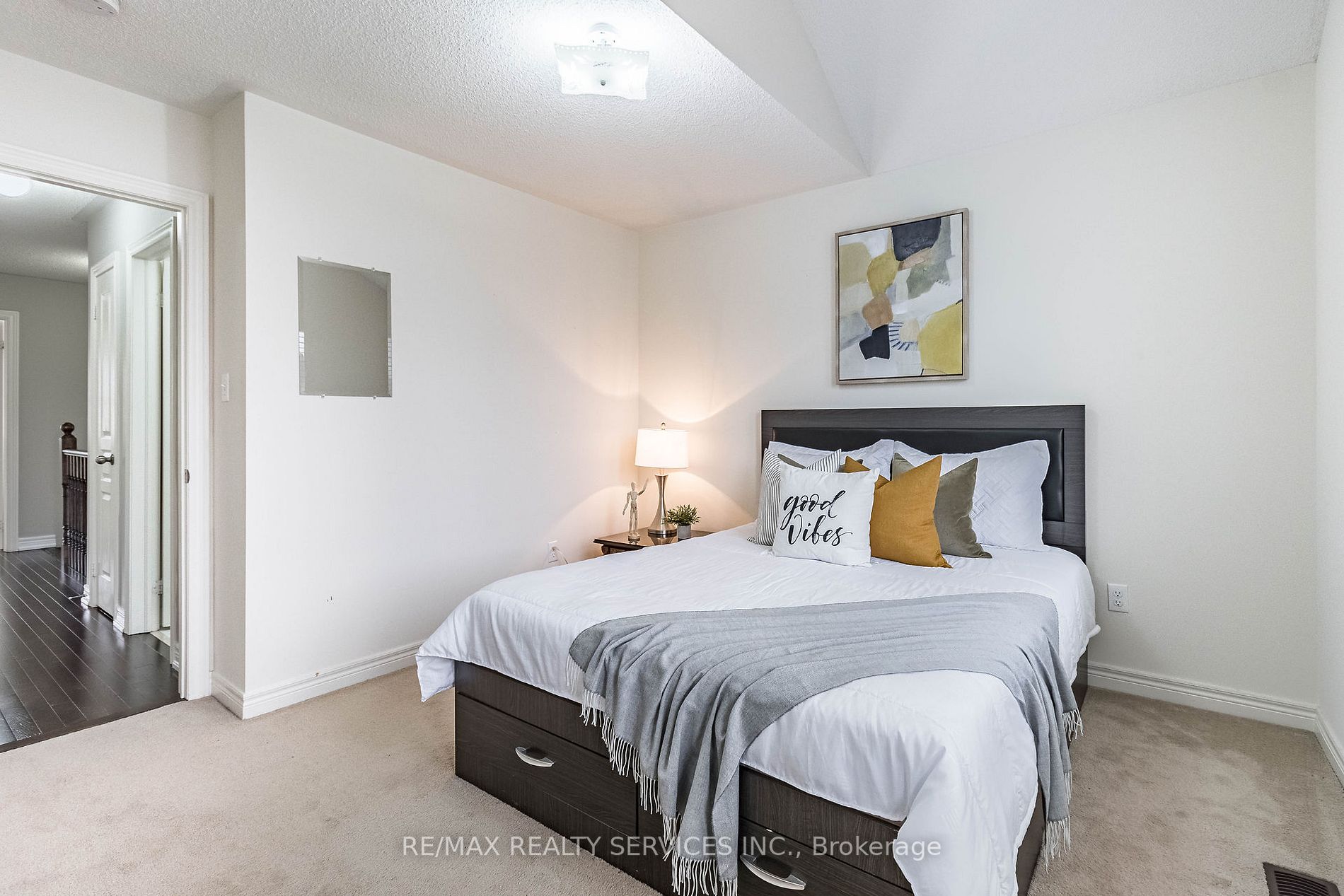 9 Yellow Sorrel Rd