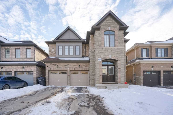 21 Ezra Cres, Brampton