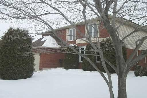 2435 Headon Rd, Burlington