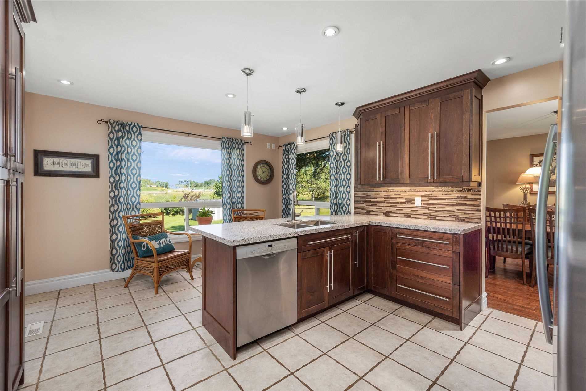 Listing W5932579 - Large Photo # 9