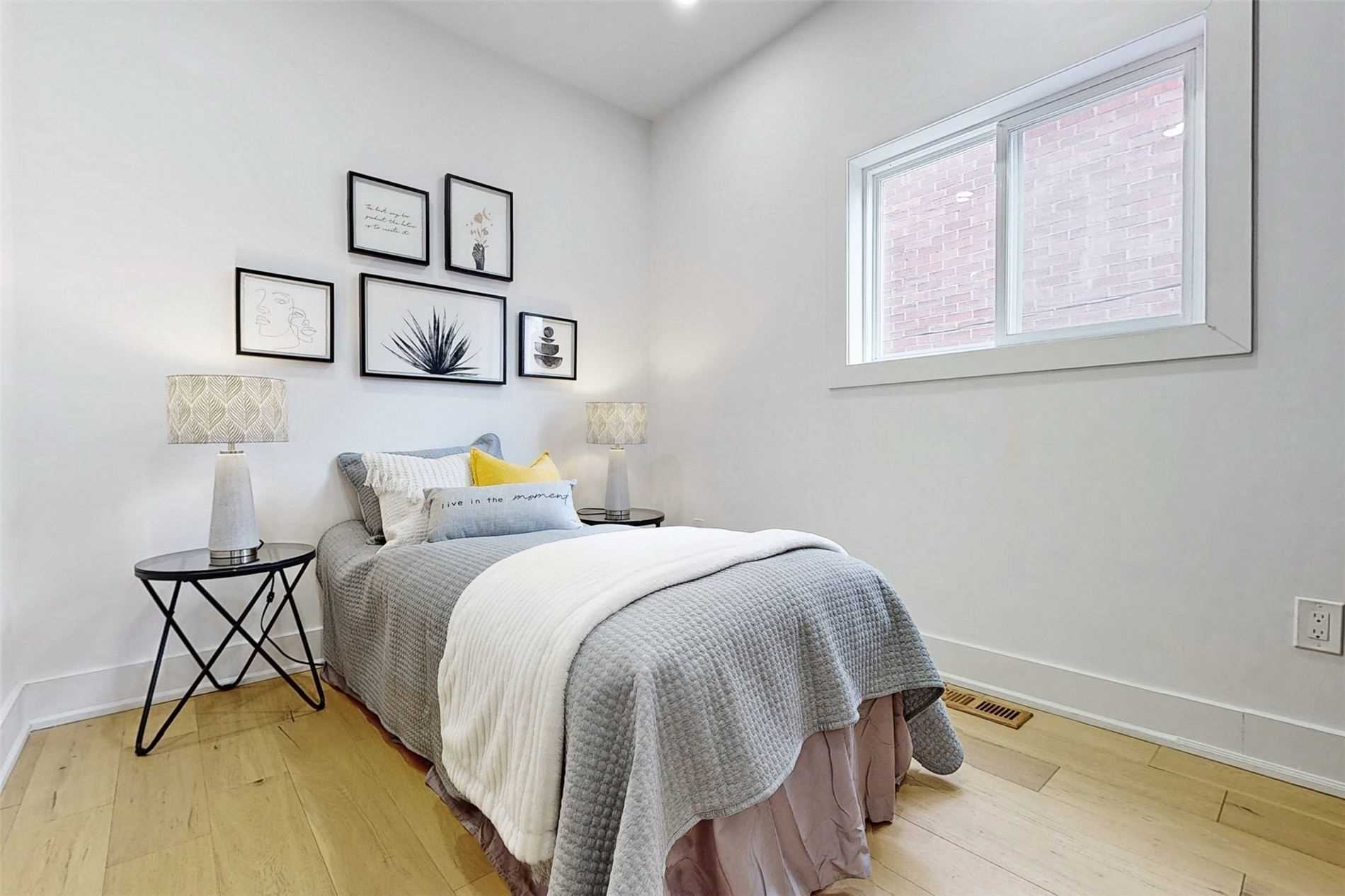 811 Dovercourt Road