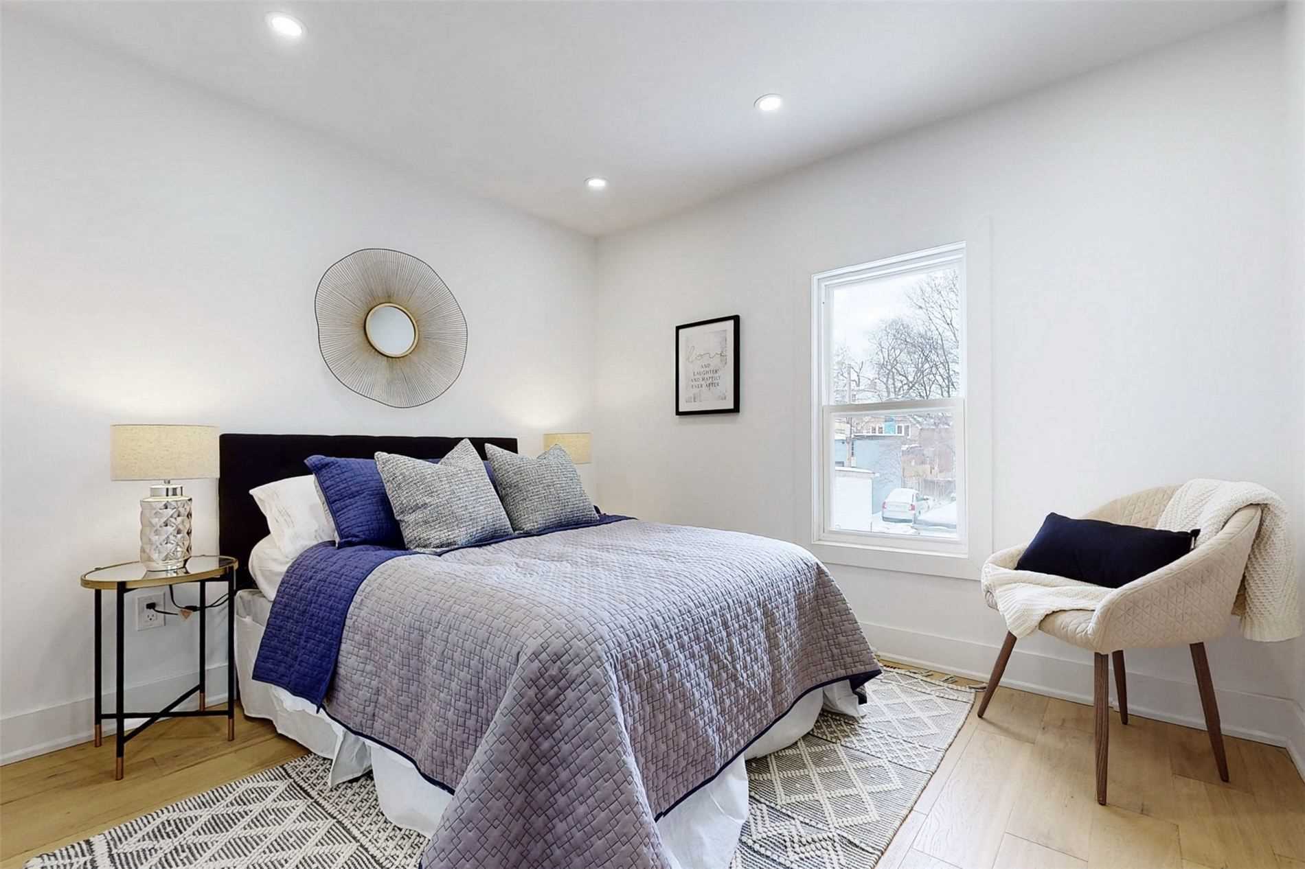 811 Dovercourt Road