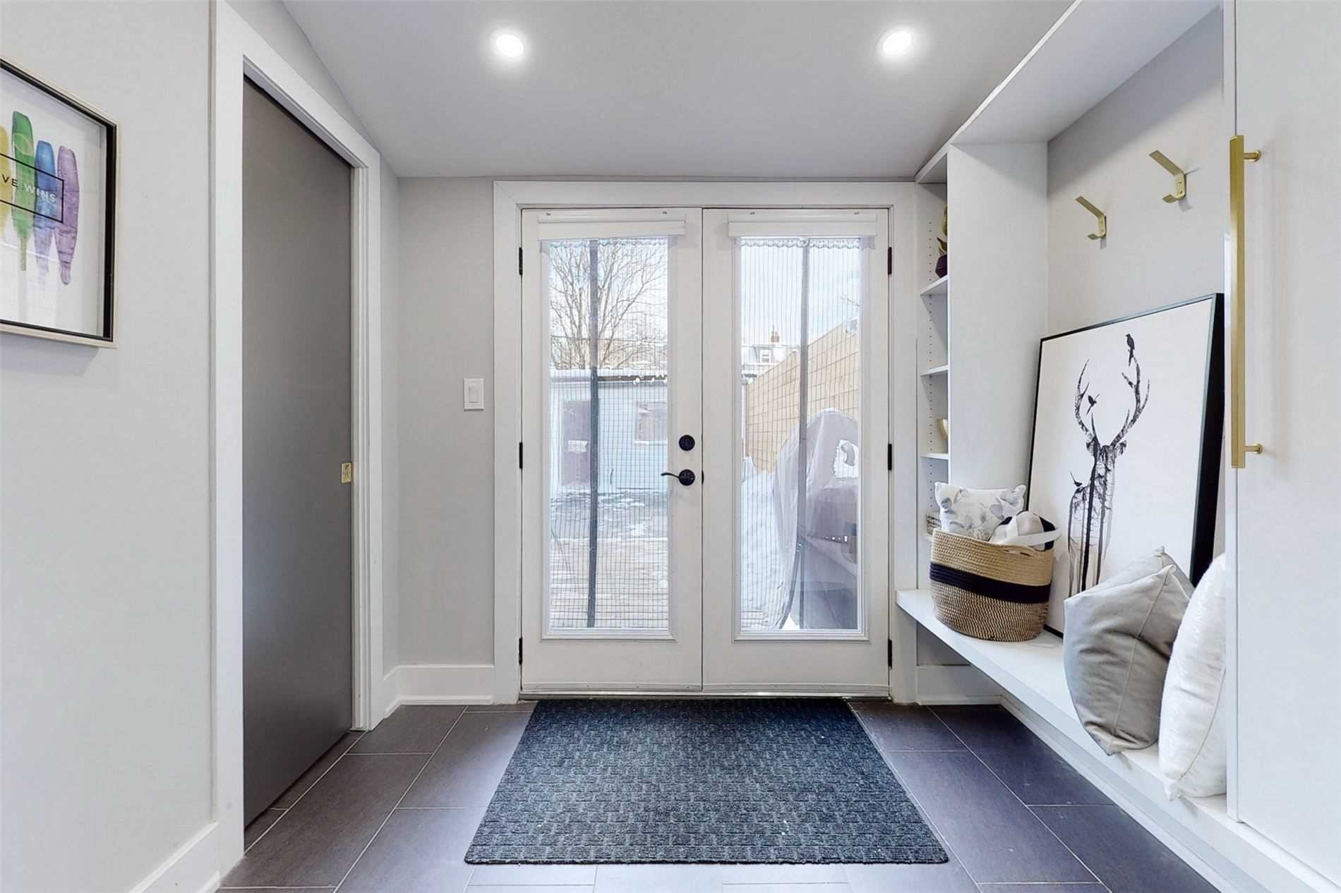 811 Dovercourt Road