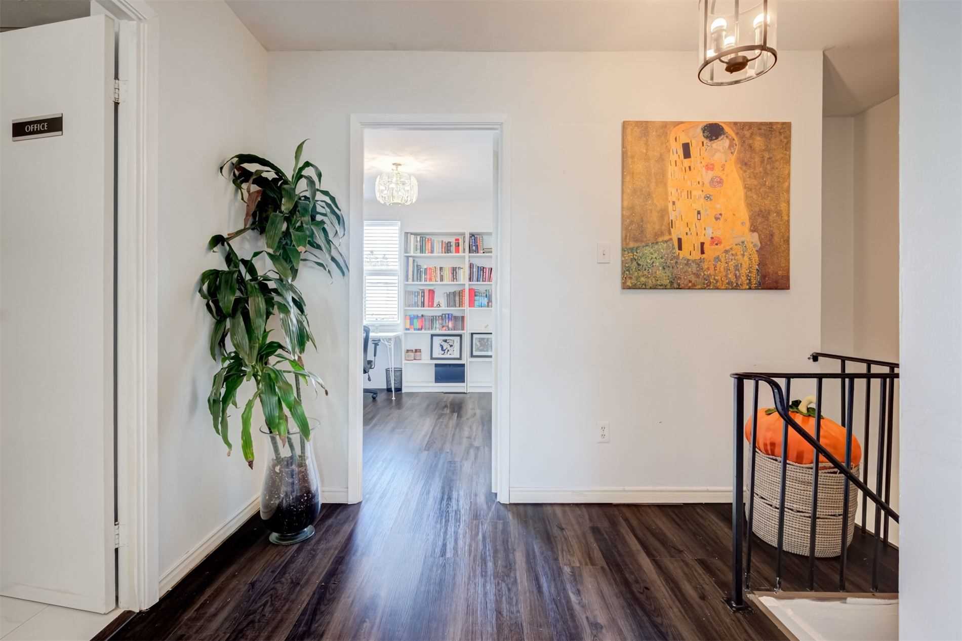 Listing W5933447 - Large Photo # 10