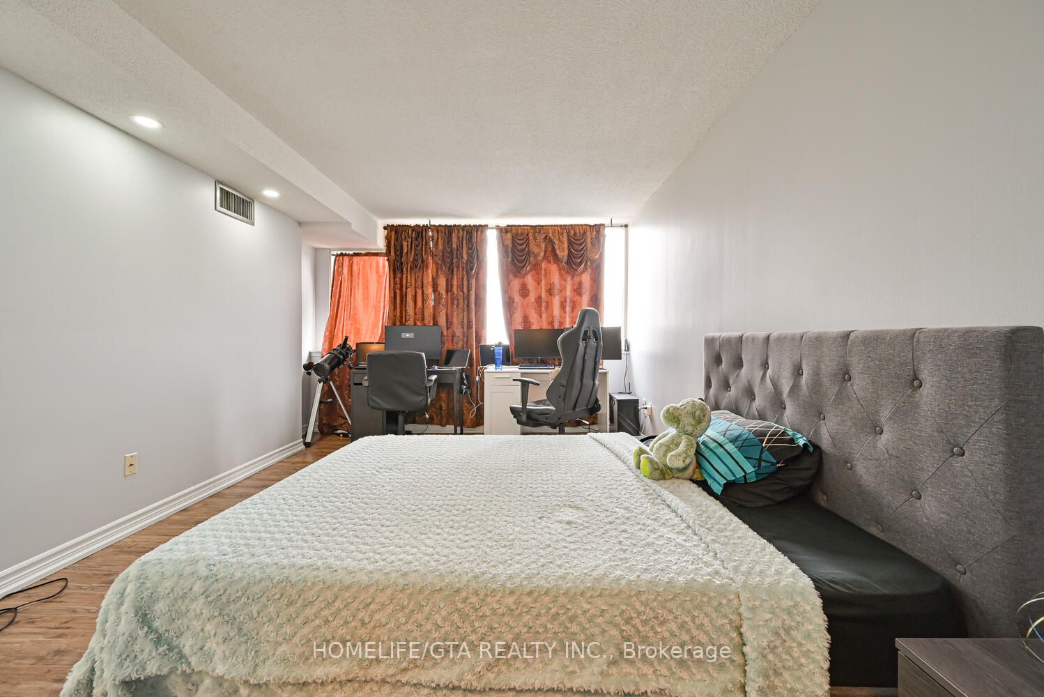 Listing W5933568 - Large Photo # 19