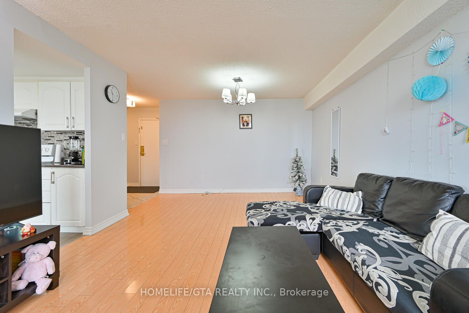 Listing W5933568 - Large Photo # 7