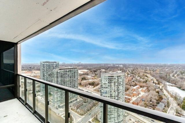 1926 Lake Shore Blvd W, Toronto