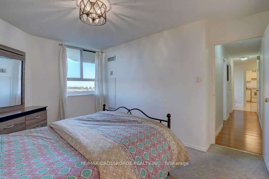 Listing W5934512 - Large Photo # 19