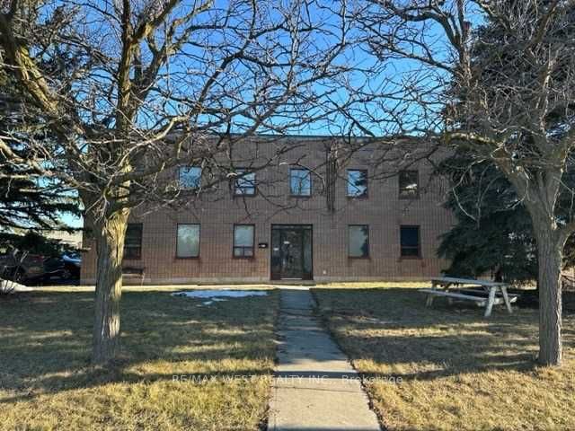 Listing W5934752 - Large Photo # 1