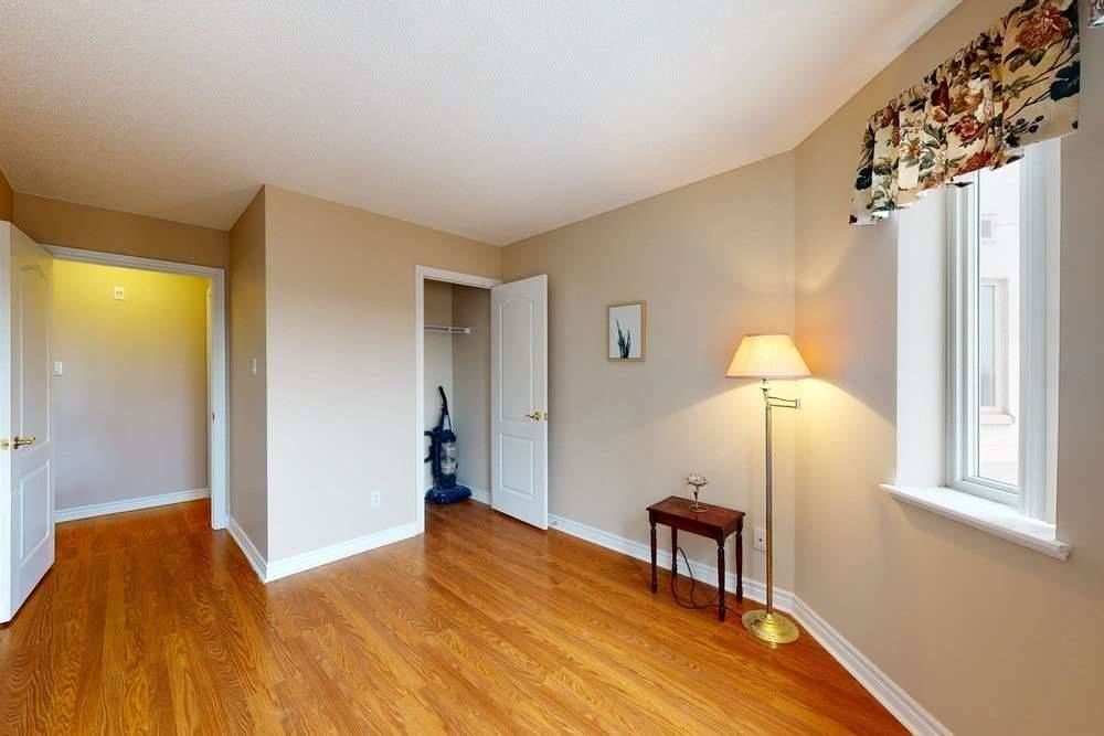 Listing W5934875 - Large Photo # 17