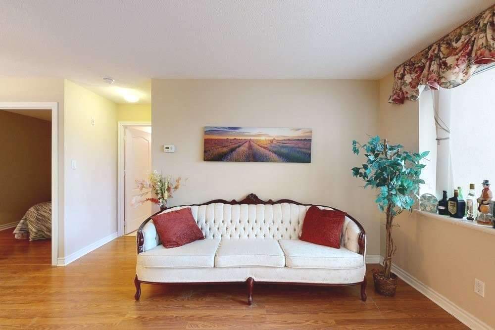 Listing W5934875 - Large Photo # 9