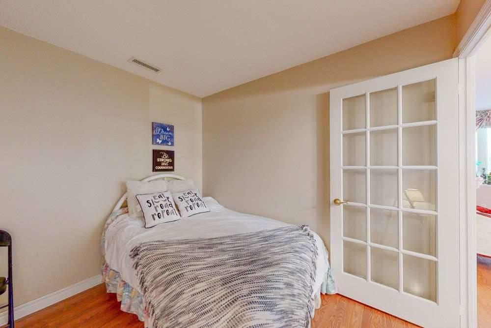 Listing W5934875 - Large Photo # 12