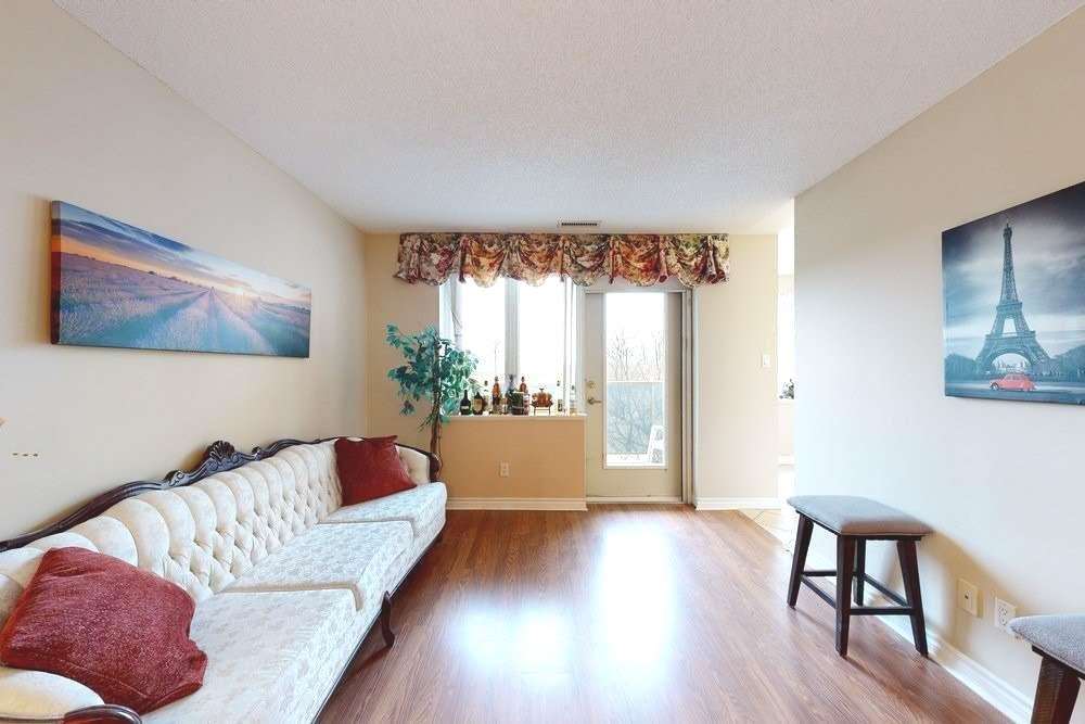 Listing W5934875 - Large Photo # 8