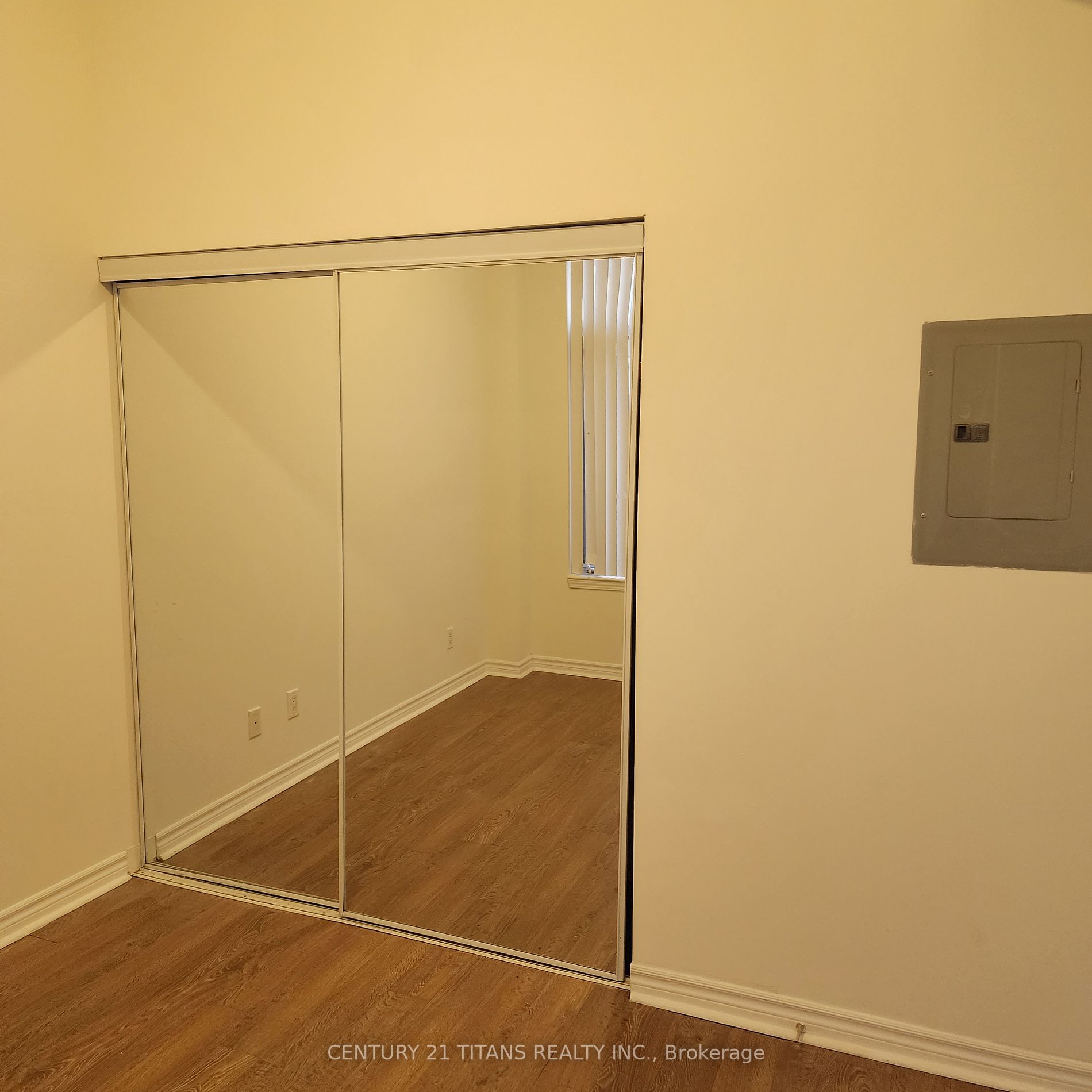 Listing W5935148 - Large Photo # 8