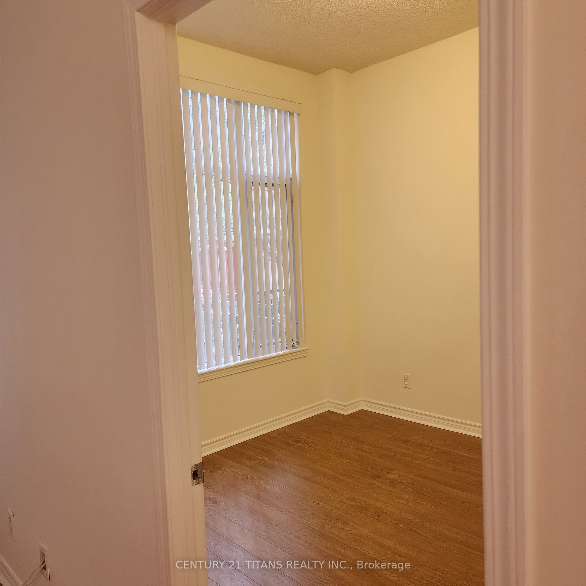 Listing W5935148 - Large Photo # 6