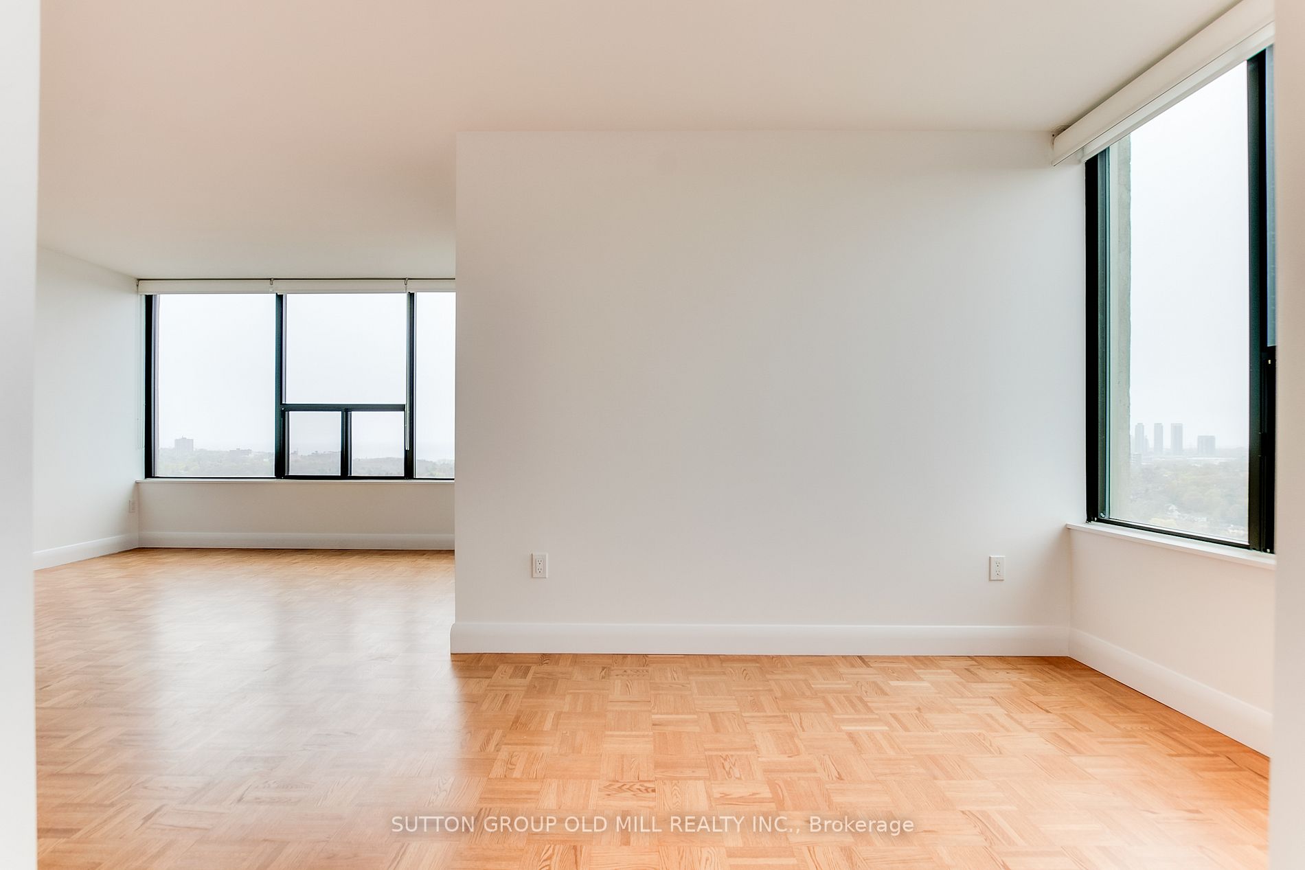 50 Quebec Ave, #1902